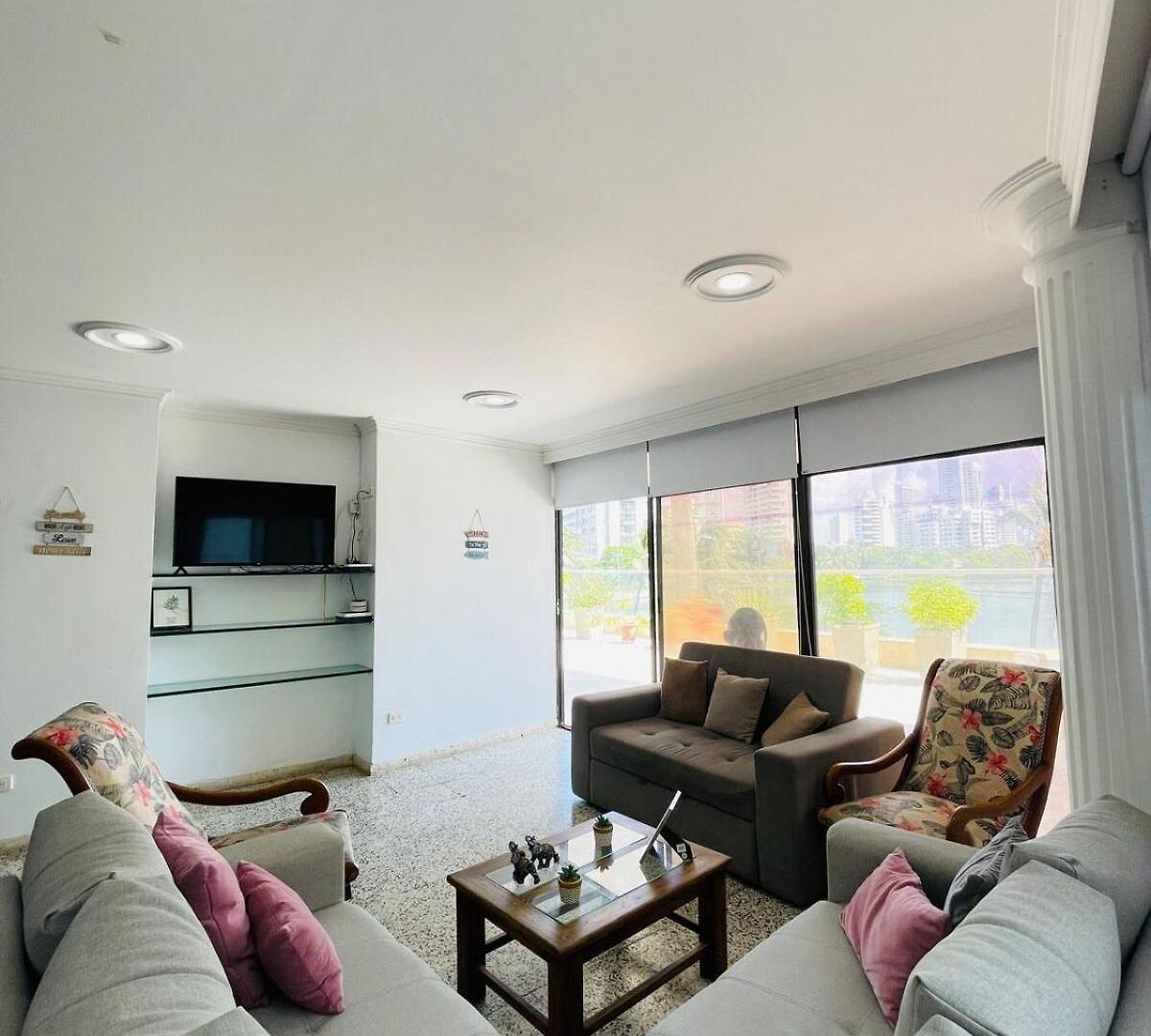 2b In With Views, Pool, Wifi&balcón Apartamento
