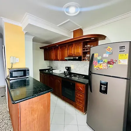 2b In With Views, Pool, Wifi&balcón Apartamento
