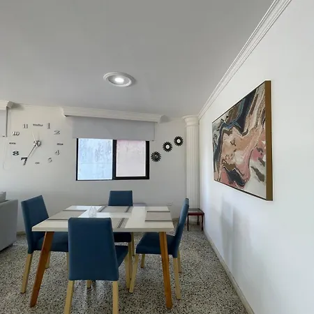 2b In With Views, Pool, Wifi&balcón Apartamento *