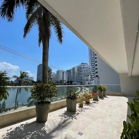 2b In With Views, Pool, Wifi&balcón *